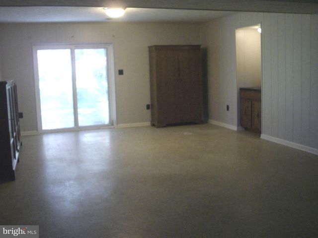 9713 KLIMT CT, Burke, VA 22015