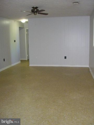 9713 KLIMT CT, Burke, VA 22015