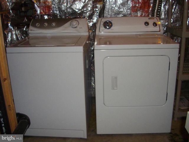 9713 KLIMT CT, Burke, VA 22015