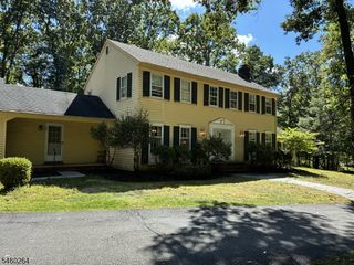 23 Horizon Dr, Mendham Twp., NJ 07945