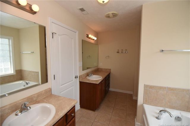 90 Polk Street, Spring Lake, NC 28390