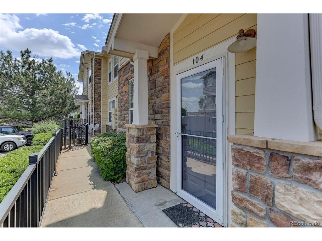9515 Pearl Cir 104, Parker, CO 80134