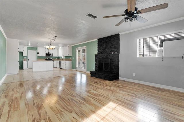 13206 Winona Road, Apple Valley, CA 92308