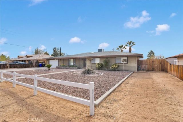 13206 Winona Road, Apple Valley, CA 92308