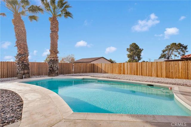 13206 Winona Road, Apple Valley, CA 92308