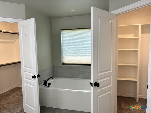 620 Holstein Drive, Belton, TX 76513