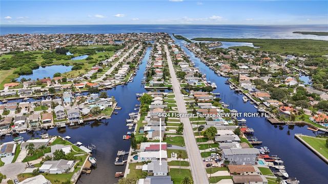 4424 FLORAMAR TERRACE, New Port Richey, FL 34652