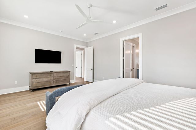 221 E Lakeshore Drive, Panama City Beach, FL 32413