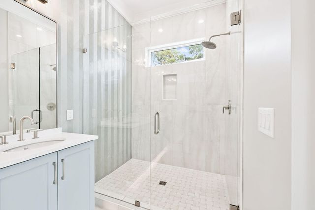 221 E Lakeshore Drive, Panama City Beach, FL 32413