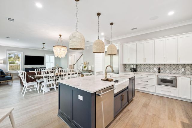 221 E Lakeshore Drive, Panama City Beach, FL 32413