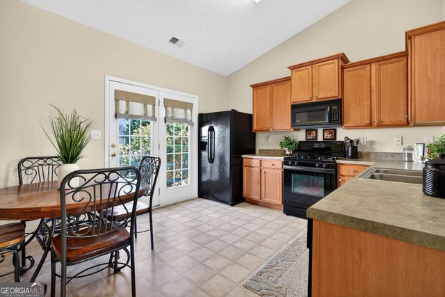 1439 Wilshire Way, Mcdonough, GA 30253