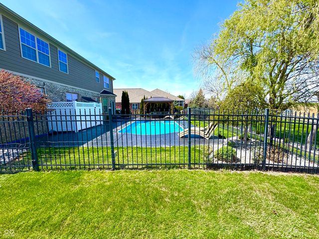 4414 Hickory Grove Boulevard, Greenwood, IN 46143