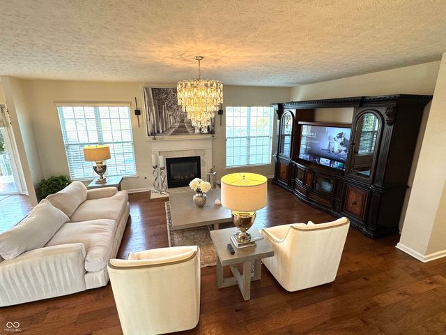 4414 Hickory Grove Boulevard, Greenwood, IN 46143