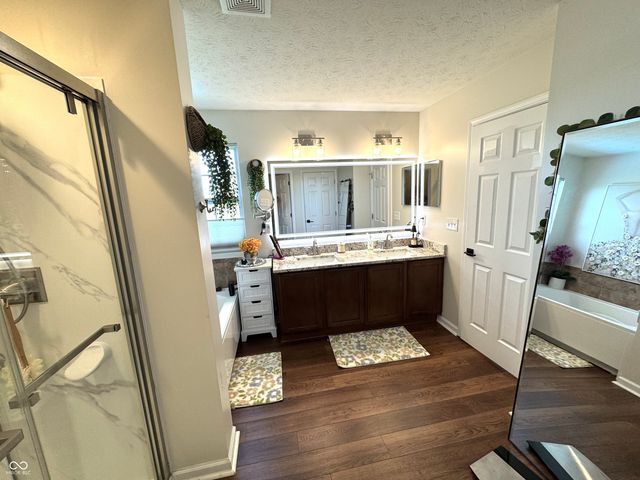 4414 Hickory Grove Boulevard, Greenwood, IN 46143