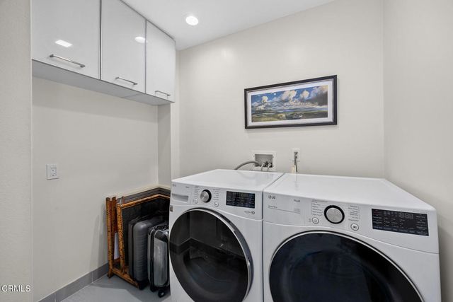 257 S Hudson Avenue 301, Pasadena, CA 91101