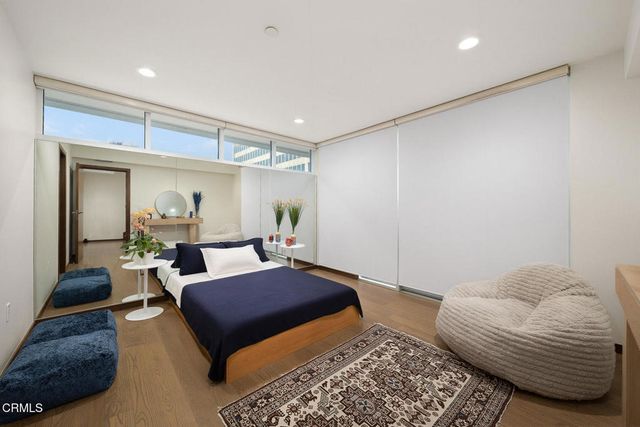 257 S Hudson Avenue 301, Pasadena, CA 91101