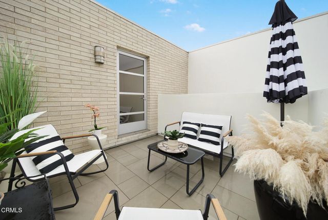 257 S Hudson Avenue 301, Pasadena, CA 91101