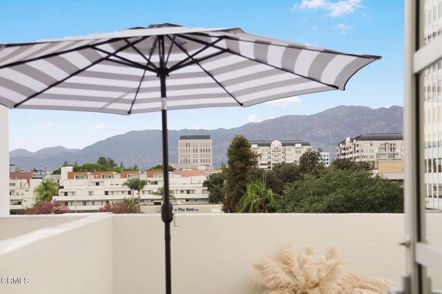 257 S Hudson Avenue 301, Pasadena, CA 91101