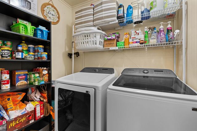 801 Elizabeth St, Gilmer, TX 75644