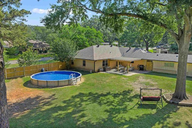 801 Elizabeth St, Gilmer, TX 75644