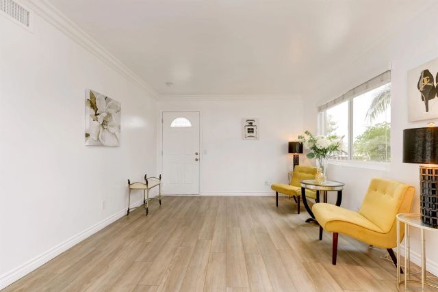 194 Avenida Descanso A, Oceanside, CA 92057