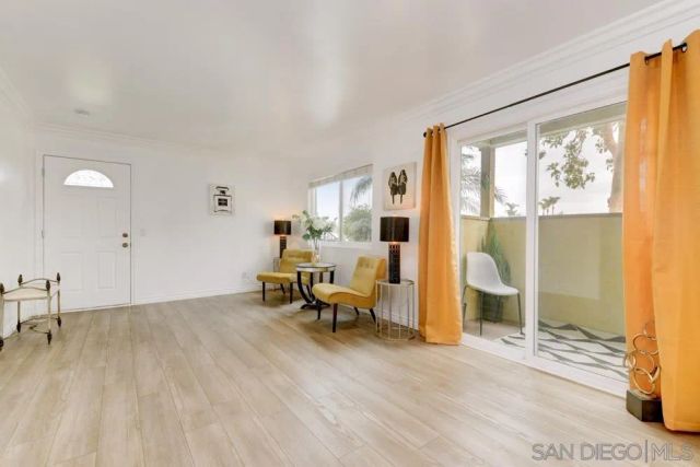 194 Avenida Descanso A, Oceanside, CA 92057