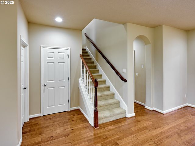 429 TURNBERRY Ave, Woodburn, OR 97071