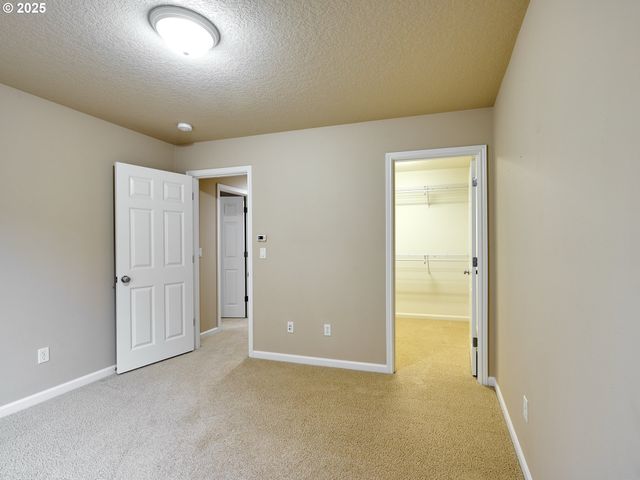 429 TURNBERRY Ave, Woodburn, OR 97071