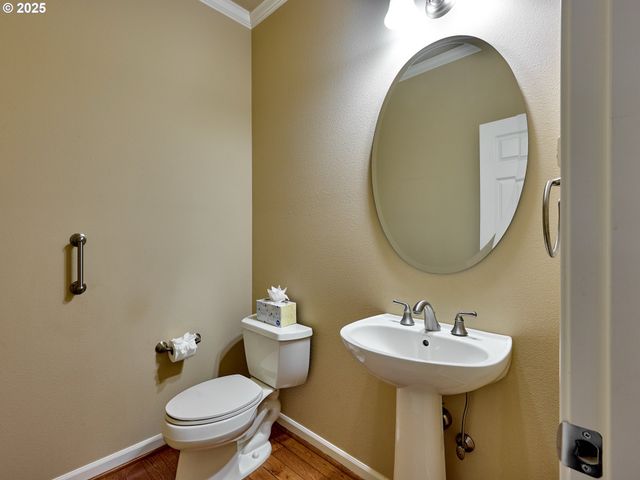 429 TURNBERRY Ave, Woodburn, OR 97071