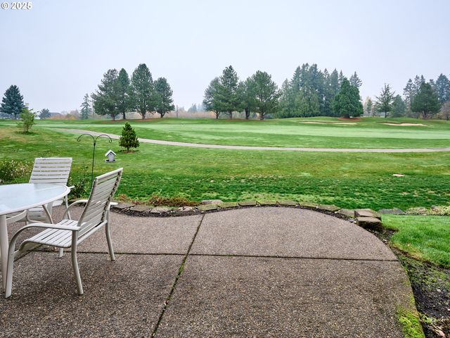 429 TURNBERRY Ave, Woodburn, OR 97071