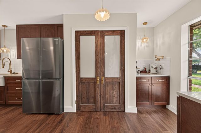 11029 Fm-1764, Santa Fe, TX 77510