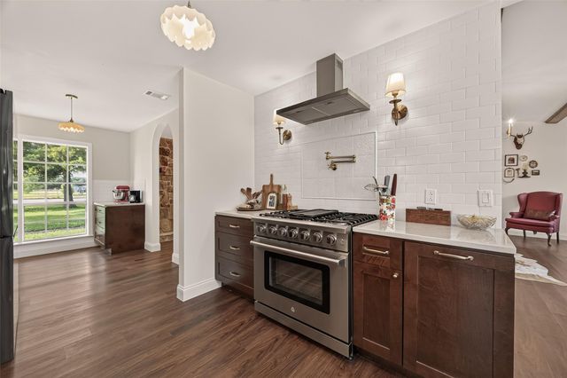 11029 Fm-1764, Santa Fe, TX 77510