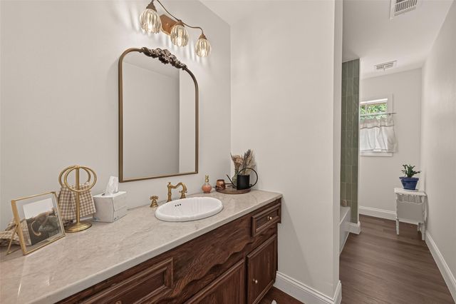 11029 Fm-1764, Santa Fe, TX 77510