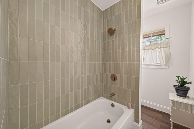 11029 Fm-1764, Santa Fe, TX 77510