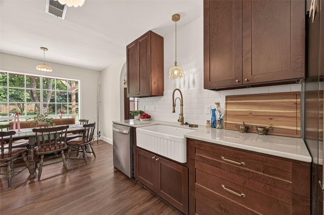 11029 Fm-1764, Santa Fe, TX 77510