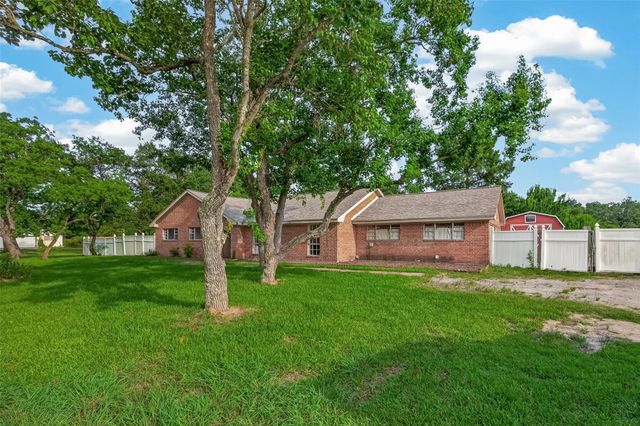 11029 Fm-1764, Santa Fe, TX 77510