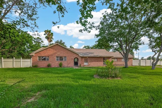 11029 Fm-1764, Santa Fe, TX 77510