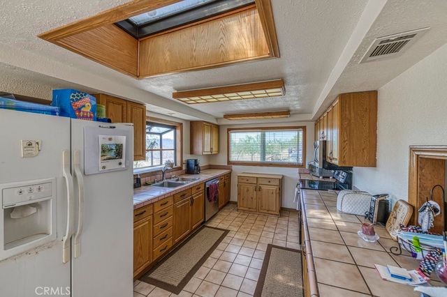 30668 3/4 Tick Canyon, Canyon Country, CA 91387