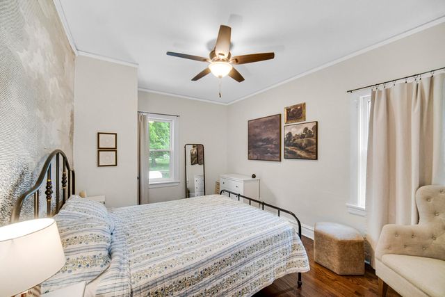 200 N Kelly Street, Hobart, IN 46342