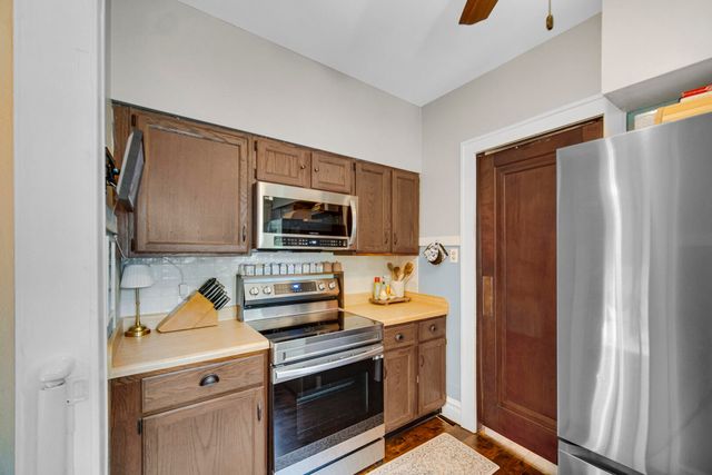 200 N Kelly Street, Hobart, IN 46342