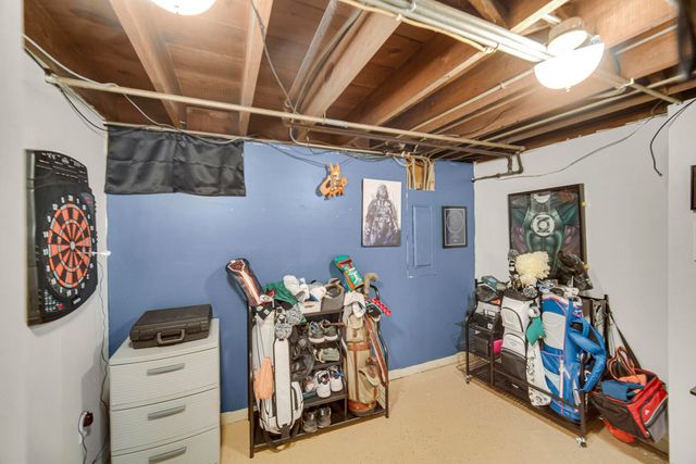 200 N Kelly Street, Hobart, IN 46342
