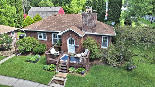 200 N Kelly Street, Hobart, IN 46342
