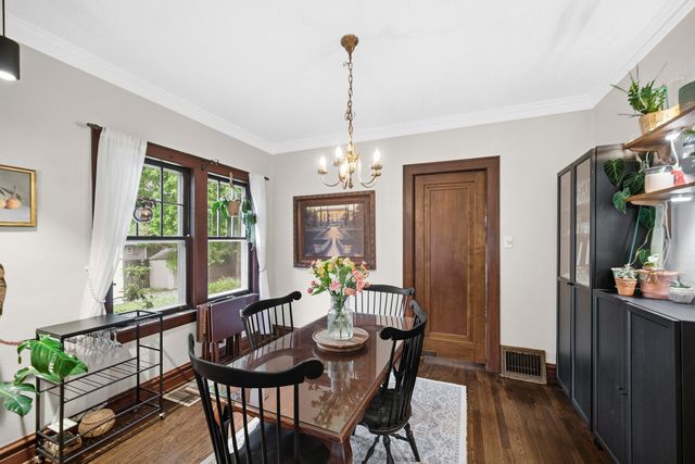 200 N Kelly Street, Hobart, IN 46342