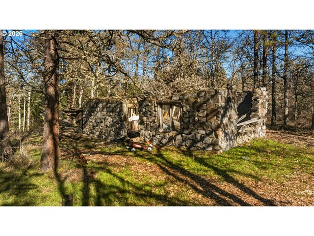 Morgensen Rd, Mosier, OR 97040