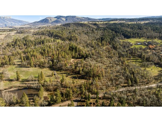 Morgensen Rd, Mosier, OR 97040