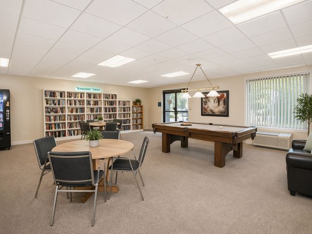 1 Renaissance Place 720, Palatine, IL 60067