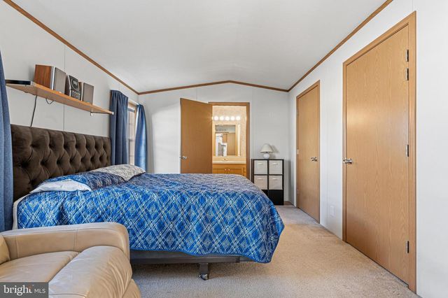 94 GINWOOD LANE, Baltimore, MD 21221