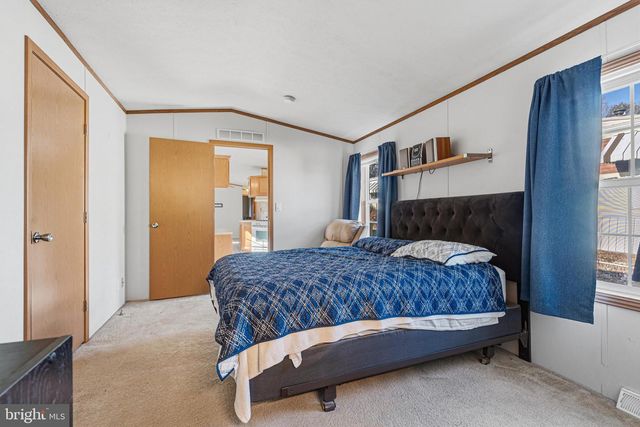 94 GINWOOD LANE, Baltimore, MD 21221