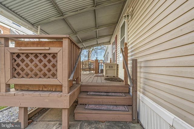 94 GINWOOD LANE, Baltimore, MD 21221