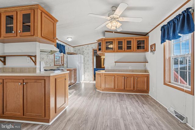 94 GINWOOD LANE, Baltimore, MD 21221